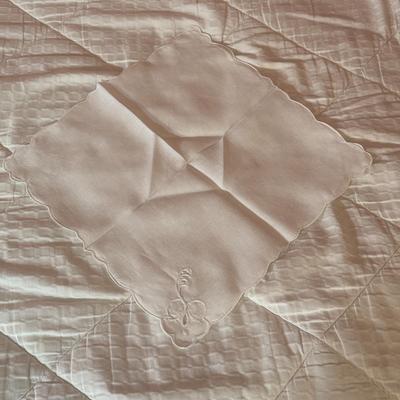 LOT 46X: Various Hand Embroidered Table Runners, Place Mats, Napkins and More!