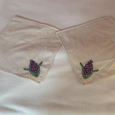 LOT 46X: Various Hand Embroidered Table Runners, Place Mats, Napkins and More!