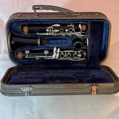 LOT 50L: Vintage Robert Malerne Standard Clarinet and Case, Paris, France