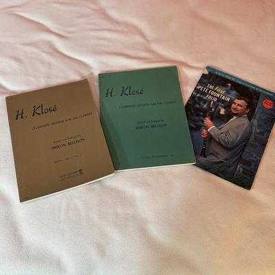 LOT 51L: Selmer Clarinet, Case, Accessories, and Song Books