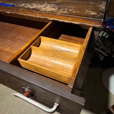 LOT 54X/B: Wooden Dressers (Williamsport Furniture Co) and 2 Mirrors