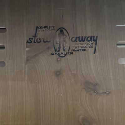 LOT 55Y: Vintage Cavalier Stow Away Cedar Chest