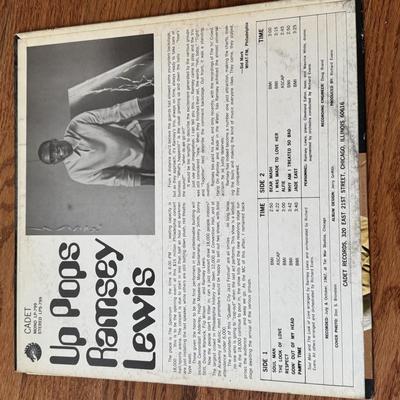 LOT 58L: Various Artists on Vinyl including Joni Mitchell, Joan Baez, Don McLean, George Shearing and More!