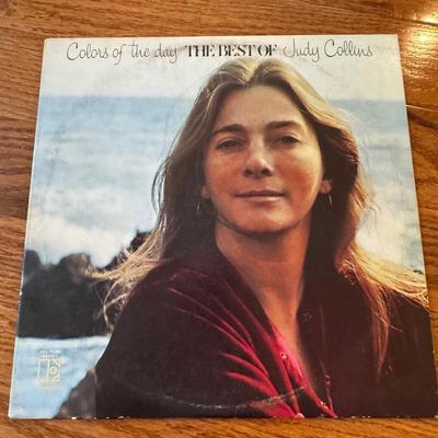 LOT 60L: Various Artists on Vinyl Featuring Jethro Tull, Seals & Croft, King Crimson and more!