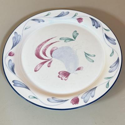 LOT 64K: Lenox Chinastone “Poppies on Blue” Plates (7), 2 sizes of Bowls (2 each) & Glass Mixing Bowls (2)