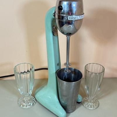 LOT 67L: Vintage Teal Hamilton Beach Milkshake Machine Model 33 & More