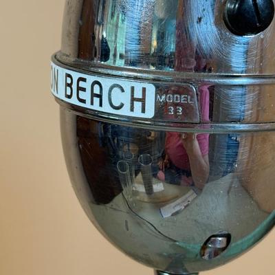 LOT 67L: Vintage Teal Hamilton Beach Milkshake Machine Model 33 & More