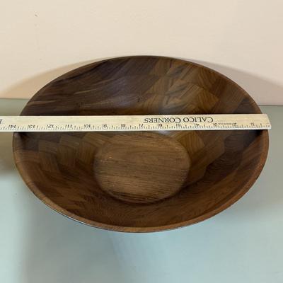 LOT 69D: Vintage Lebanon Supply Co Heirloom Walnut Ware Solid Wood Salad Set