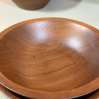LOT 69D: Vintage Lebanon Supply Co Heirloom Walnut Ware Solid Wood Salad Set