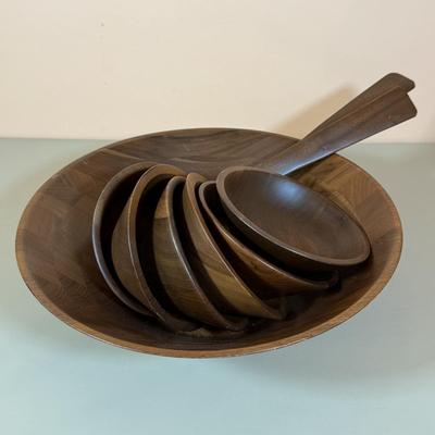 LOT 69D: Vintage Lebanon Supply Co Heirloom Walnut Ware Solid Wood Salad Set