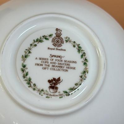 LOT 75D: Royal Doulton Brambley Hedge Gift Collection: Four Seasons Afternoon Tea Set & Set of Books