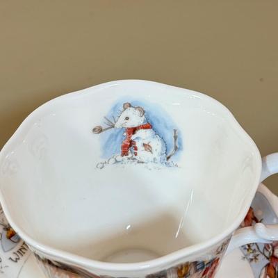 LOT 75D: Royal Doulton Brambley Hedge Gift Collection: Four Seasons Afternoon Tea Set & Set of Books