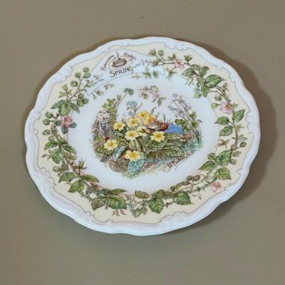 LOT 75D: Royal Doulton Brambley Hedge Gift Collection: Four Seasons Afternoon Tea Set & Set of Books