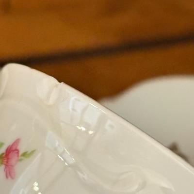 LOT 76D: Vintage Bavaria Western German Tea Set