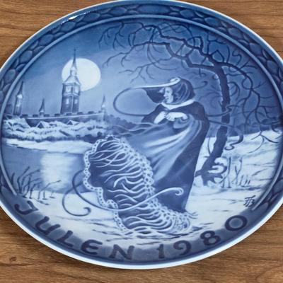LOT 90D: Large Collection Of Vintage Royal Copenhagen Holiday & Mother's Day Plates, Dated From 1925 & 1960's - 1980
