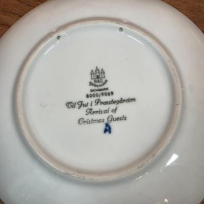 LOT 90D: Large Collection Of Vintage Royal Copenhagen Holiday & Mother's Day Plates, Dated From 1925 & 1960's - 1980
