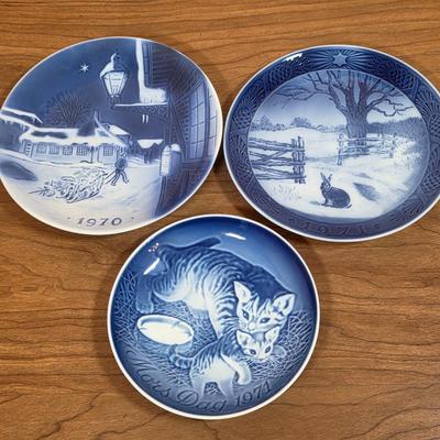 LOT 90D: Large Collection Of Vintage Royal Copenhagen Holiday & Mother's Day Plates, Dated From 1925 & 1960's - 1980