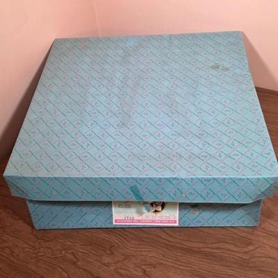 LOT 92F: Vintage Madame Alexander "Elise" Doll With Original Box