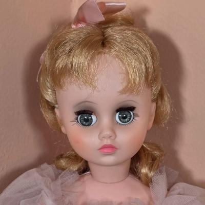 LOT 92F: Vintage Madame Alexander "Elise" Doll With Original Box