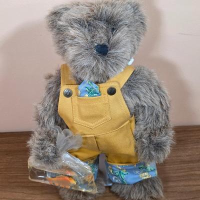 LOT 97F: Vintage Teddy Bear Collection Ashton Drake, Boyd & North American Bear Co, 1996 Ashton Drake Galleries...