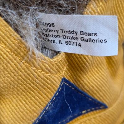 LOT 97F: Vintage Teddy Bear Collection Ashton Drake, Boyd & North American Bear Co, 1996 Ashton Drake Galleries...