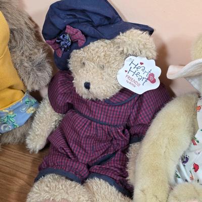 LOT 97F: Vintage Teddy Bear Collection Ashton Drake, Boyd & North American Bear Co, 1996 Ashton Drake Galleries...