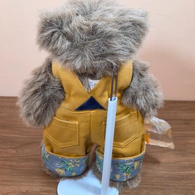 LOT 97F: Vintage Teddy Bear Collection Ashton Drake, Boyd & North American Bear Co, 1996 Ashton Drake Galleries...