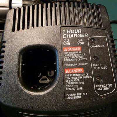 LOT 100B: Craftsman 18.0 Volt Drill/Driver With Charger & Bits In Case, Model 315.13340