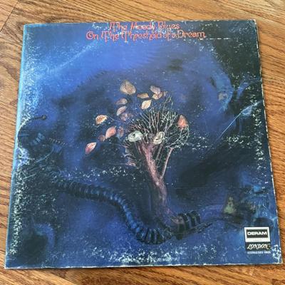 LOT 121L: Various Artists on Vinyl including The Monkees, Grateful Dead, Beach Boys and More!