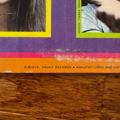 LOT 123L: Various Artists on Vinyl including Linda Ronstadt, Jefferson Airplane and Many More!