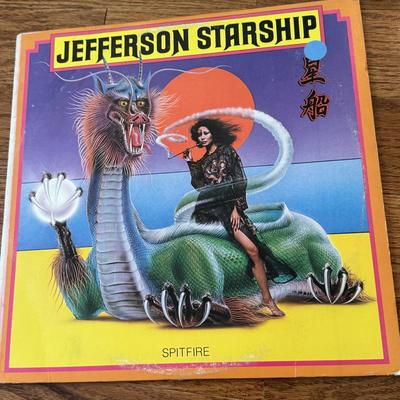 LOT 123L: Various Artists on Vinyl including Linda Ronstadt, Jefferson Airplane and Many More!