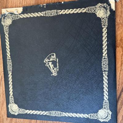 LOT 123L: Various Artists on Vinyl including Linda Ronstadt, Jefferson Airplane and Many More!