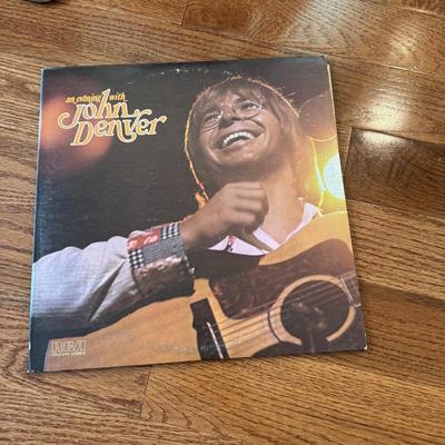 LOT 123L: Various Artists on Vinyl including Linda Ronstadt, Jefferson Airplane and Many More!
