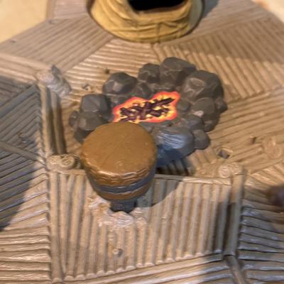 LOT 125 B: Action Play Set
