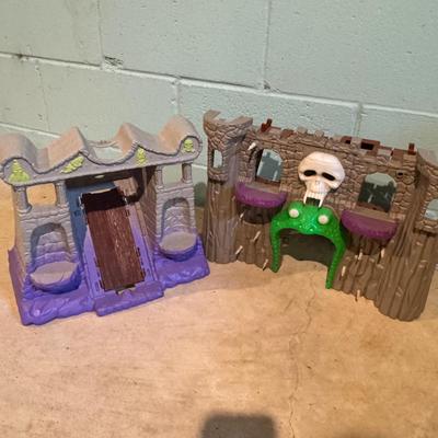 LOT 126B: Action Play Set Castle