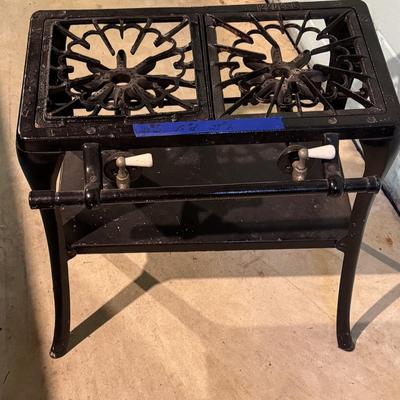 LOT 132B: Vintage Cast Iron Stove 2262 L
