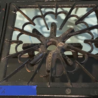 LOT 132B: Vintage Cast Iron Stove 2262 L