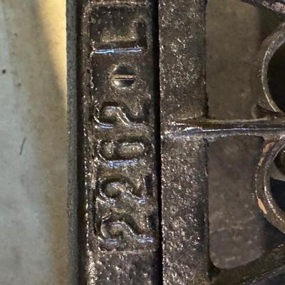 LOT 132B: Vintage Cast Iron Stove 2262 L
