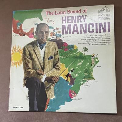 LOT 135F: Vinyl Record Collection