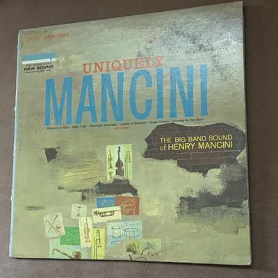 LOT 135F: Vinyl Record Collection