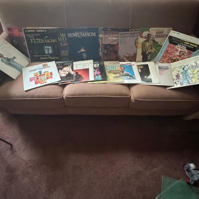 LOT 135F: Vinyl Record Collection