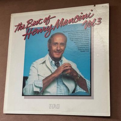 LOT 135F: Vinyl Record Collection