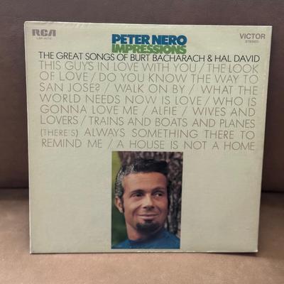 LOT 137F: Vinyl Record Collection