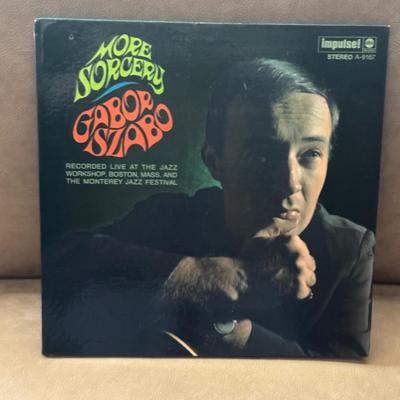 LOT 139F: Vinyl Record Collection
