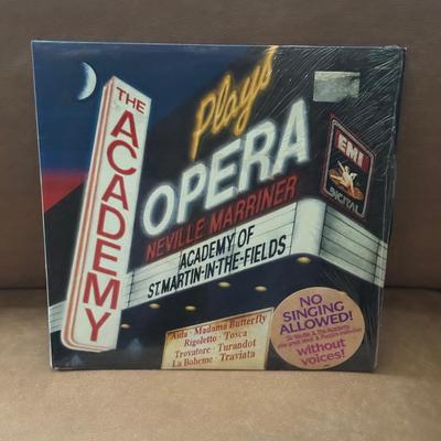 LOT 139F: Vinyl Record Collection