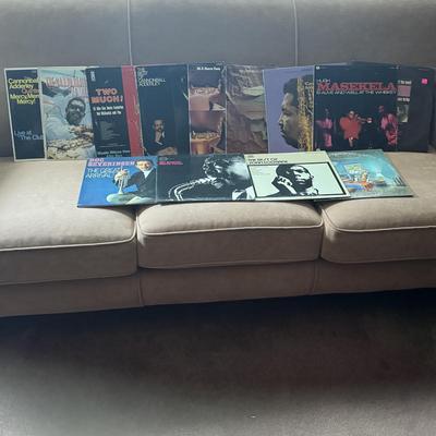 LOT 140F: Vinyl Record Collection