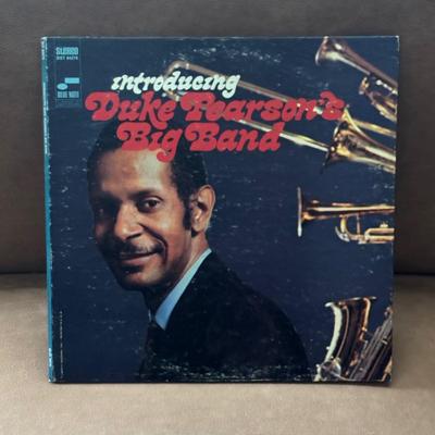 LOT 140F: Vinyl Record Collection