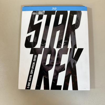 LOT 147D: Moulin Rouge Special Edition DVD & Collection of Blu-Rays: Star Trek 2008, Murder on the Orient Express, The Hobbit: An...