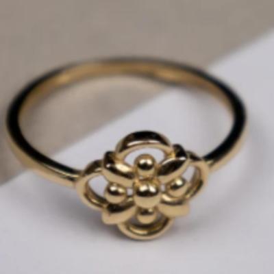 14k Gold Flower Ring