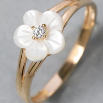 8k Yellow Gold Magnolia Ring